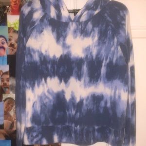 long sleeve t with hood